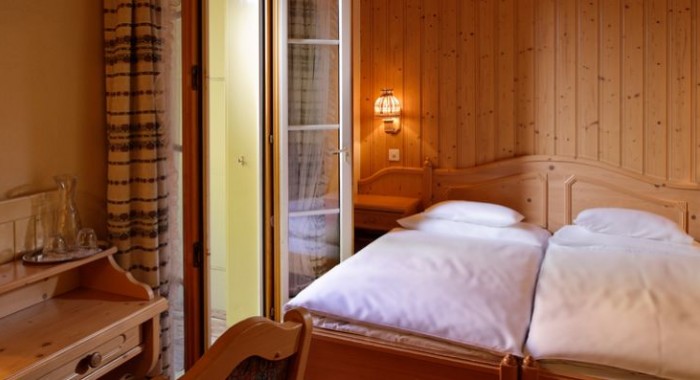 Hotel Alpenrose, Wengen ski chalet, image 4